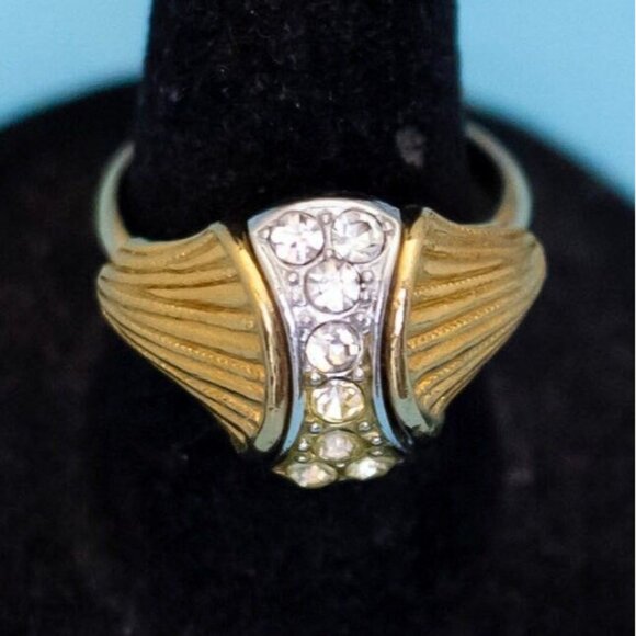 Size 7, Vintage Shell Shape Silver Tone Center Clear Adjustable Ring - N31 - Picture 1 of 3